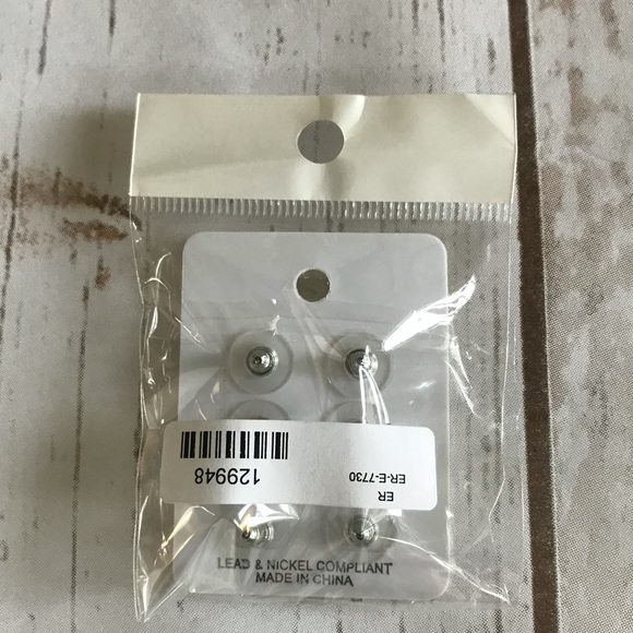 Angel and Snowflake Earrings - Picture 4 of 4